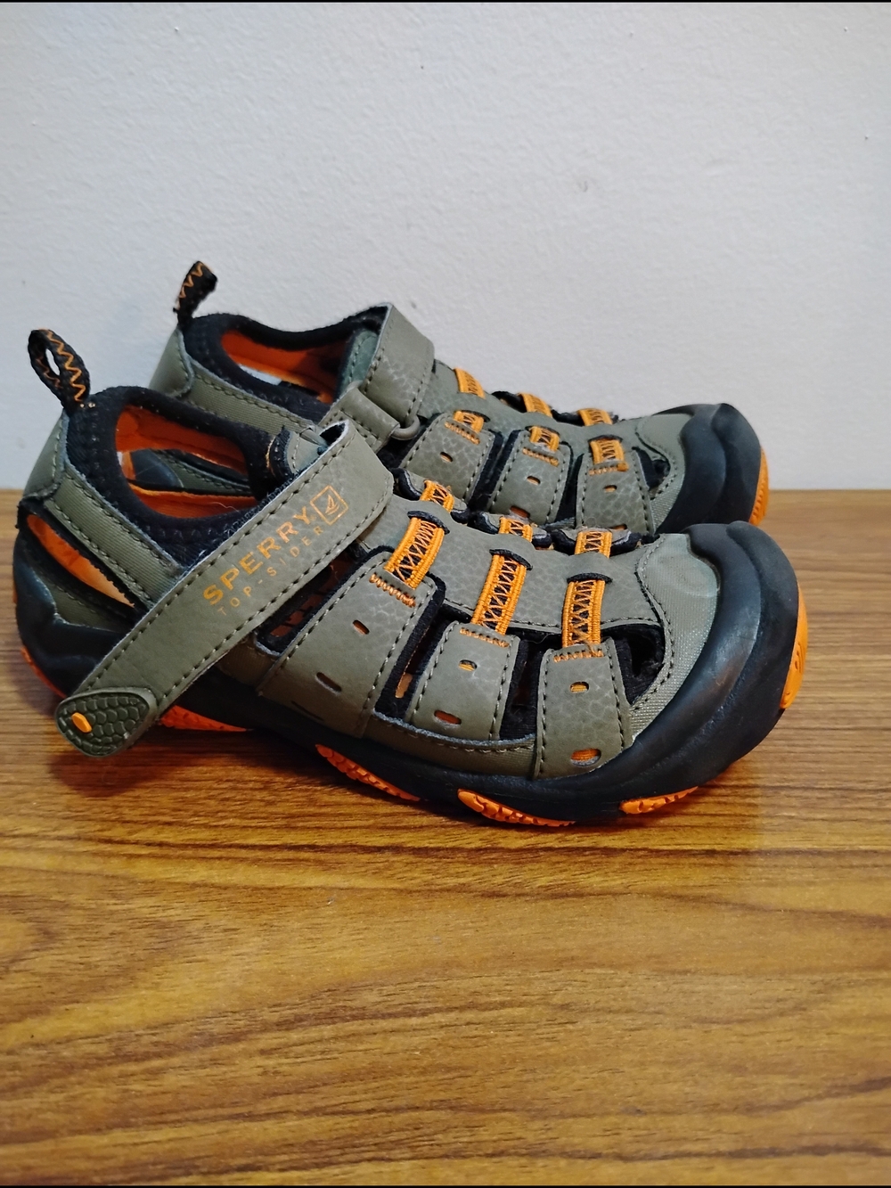 Sperry Boys Wet Tech Fisherman Kids Olive and Orange Closed-Toe Sport Sandals